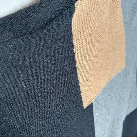 Lola Gray Knit Sweater - Picture 3 of 5